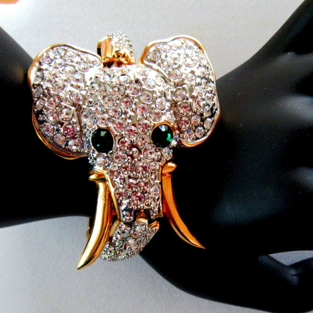 Rhinestone elephant bracelet - clear & green rhinestones - gold tone setting -7"